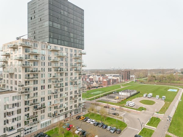 Medium property photo - Hongerlandsedijk 180, 3201 LW Spijkenisse